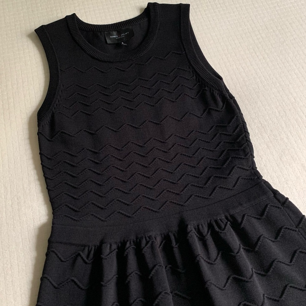 Romeo + Juliet couture black knit dress